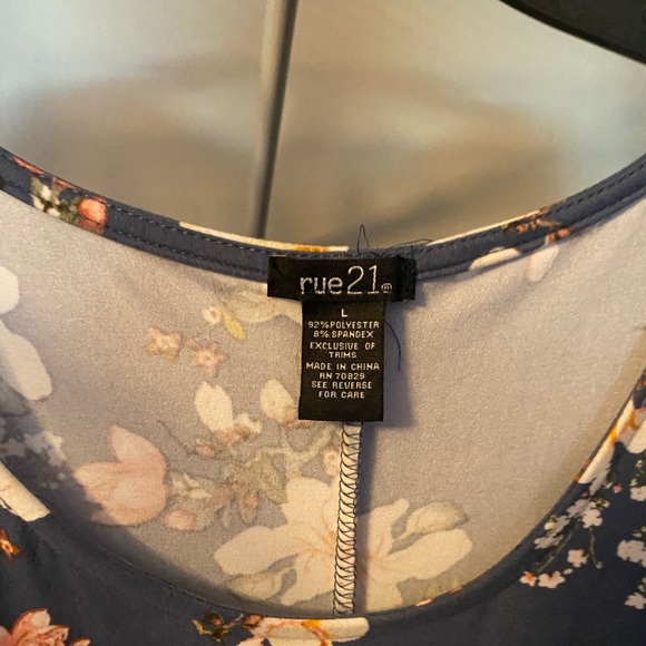 Floral Dress - Picture 2 of 2